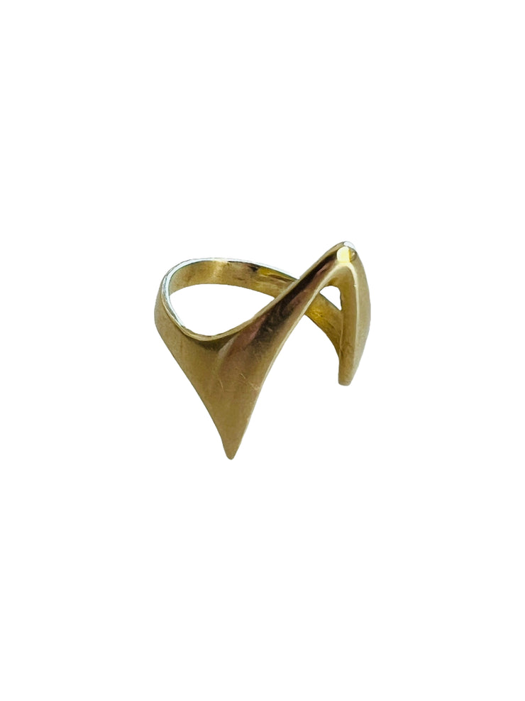 14k Chevron V Ring