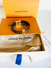 Shop Louis Vuitton Lv circle reversible bracelet by KICKSSTORE