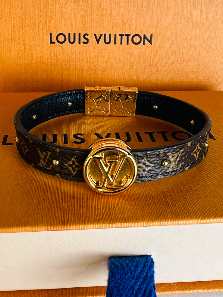 LV Circle Bracelet Monogram Eclipse Canvas - Fashion Jewelry